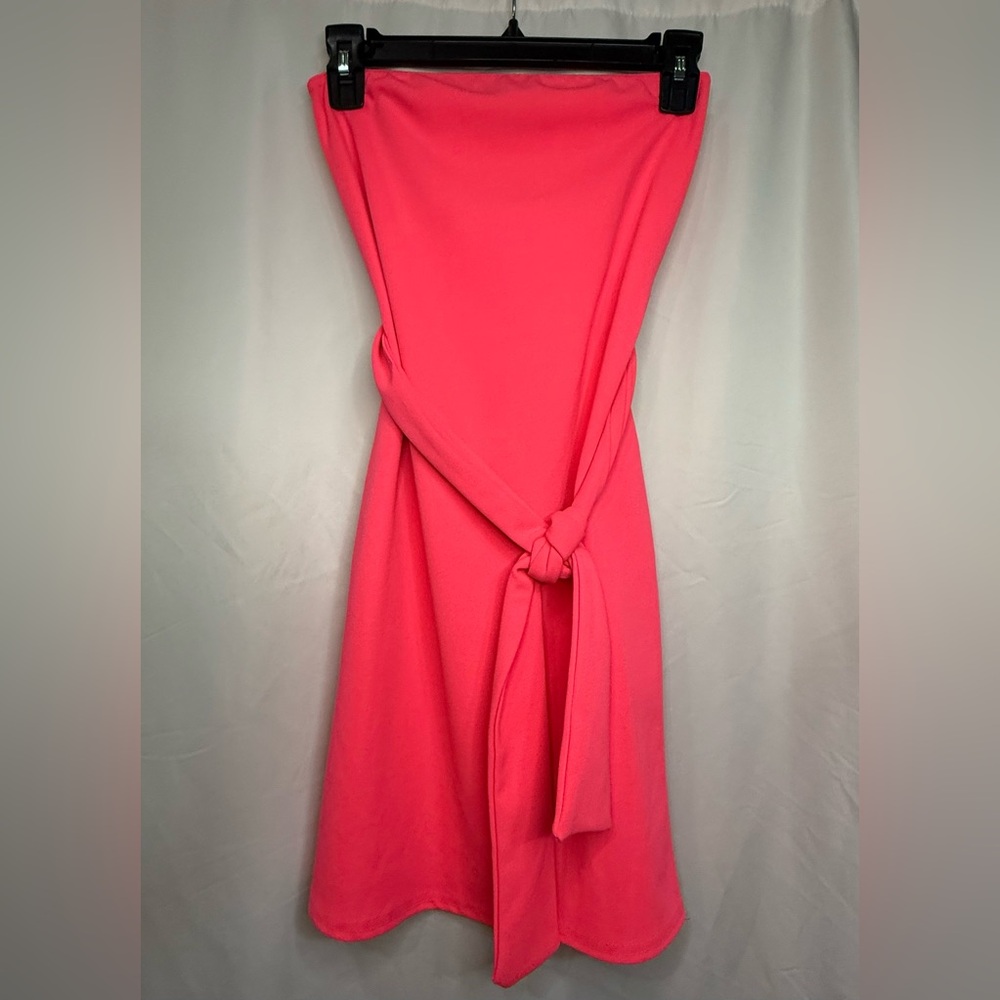 Elegant Pretty Little Things Hot Pink Women's Strapless Dress Size 6